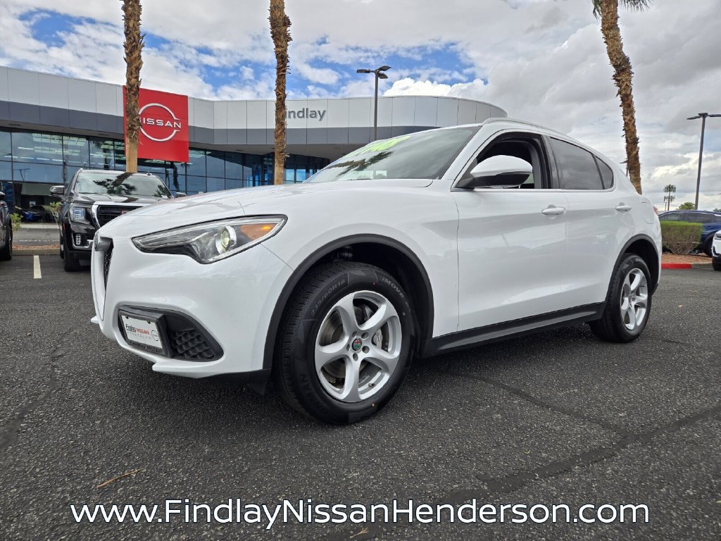 Used 2020 Alfa Romeo Stelvio RWD image 2