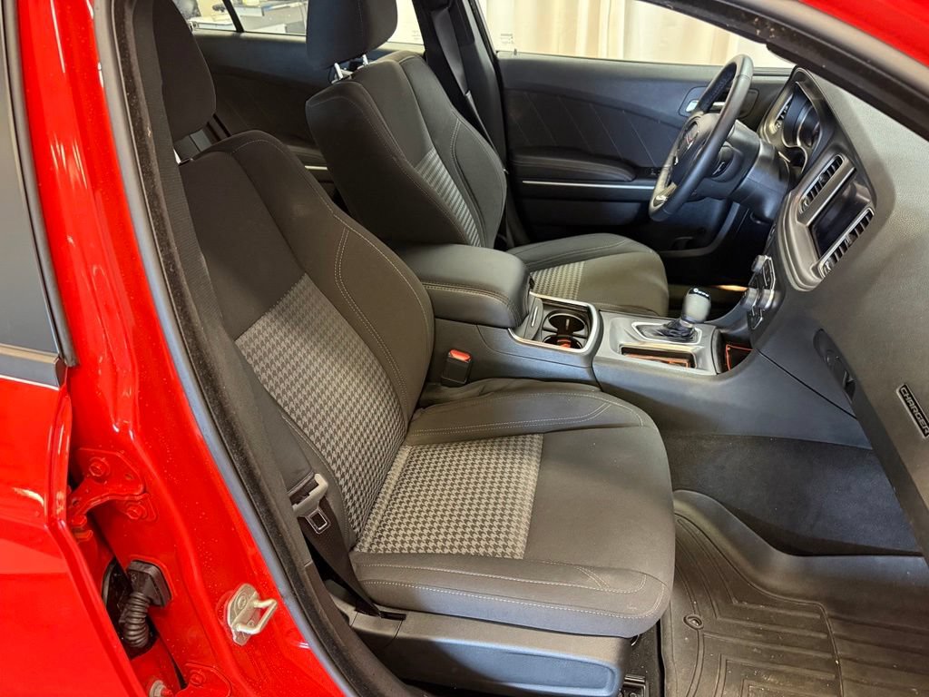 Used 2023 Dodge Charger SXT w/ Cold Weather Package RWD image 18