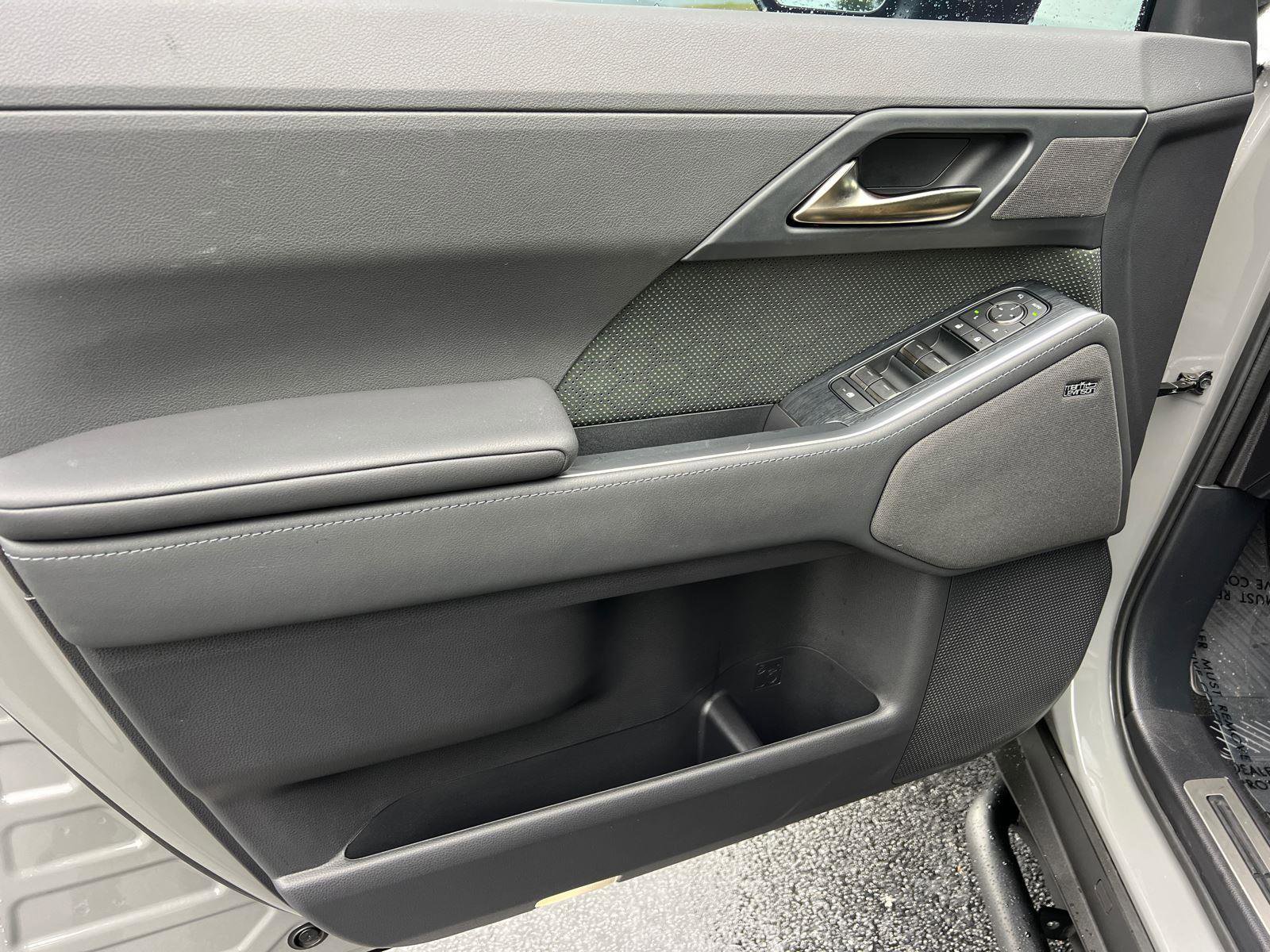 Used 2024 Lexus GX 550 550 Overtrail+ image 11