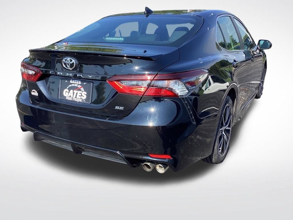 Used 2024 Toyota Camry SE FWD image 9