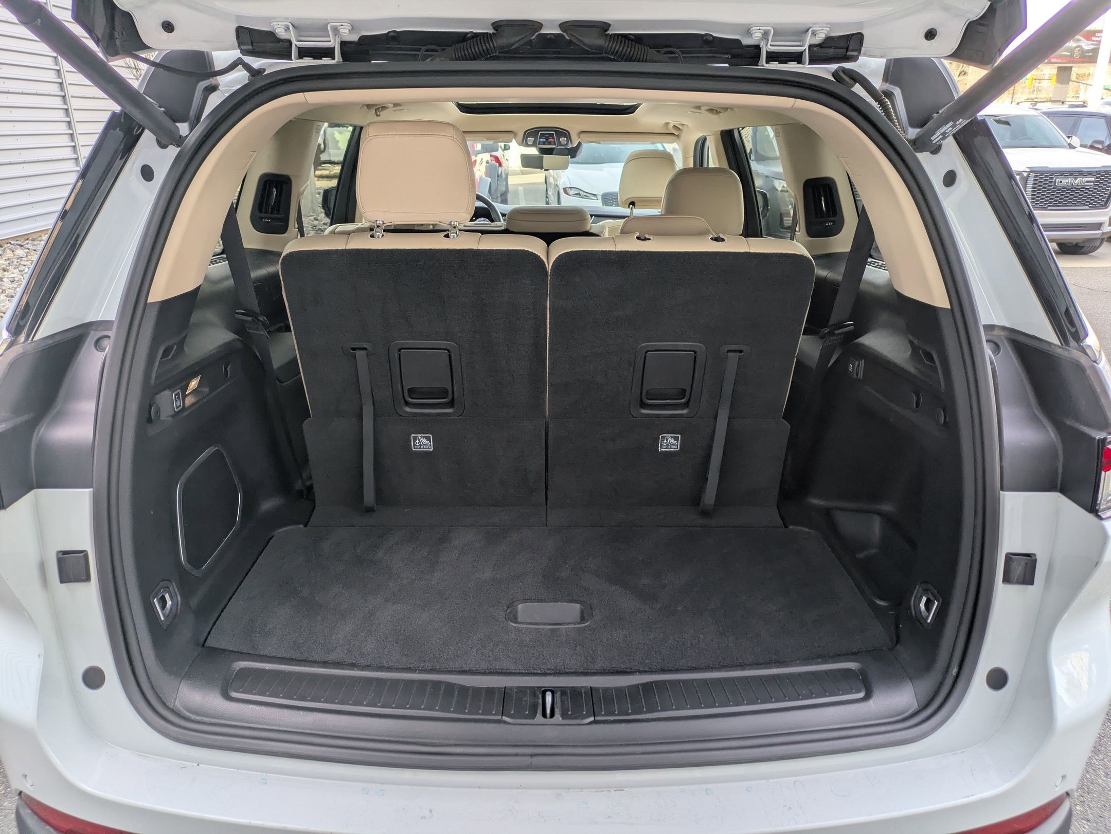 Used 2022 Jeep Grand Cherokee L Limited w/ Luxury Tech Group II image 32