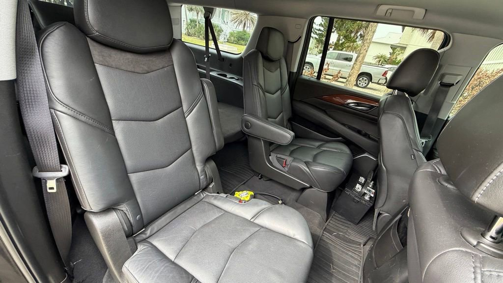 Used 2016 Cadillac Escalade ESV 2WD image 10