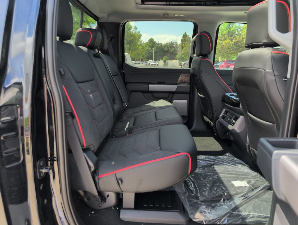 New 2026 Ford F250 Lariat w/ Black Appearance Package AWD/4WD image 17
