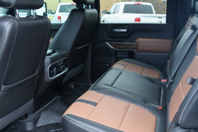 Used 2023 Chevrolet Silverado 2500 High Country w/ Z71 Off-Road Package image 17