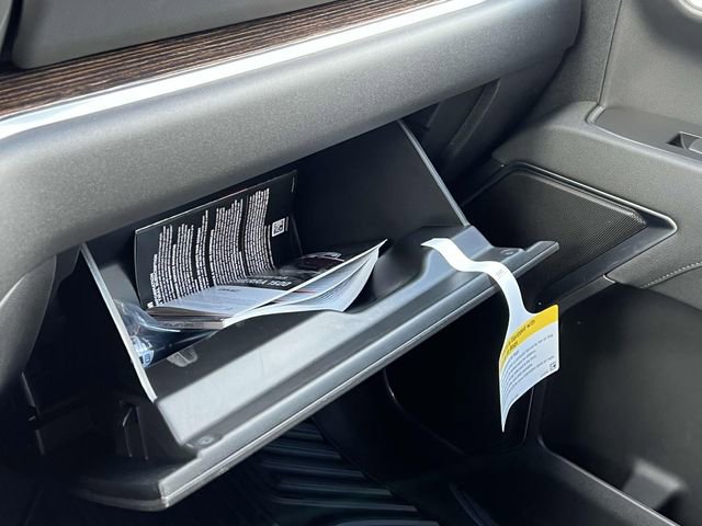 Used 2025 GMC Sierra 1500 Elevation image 33