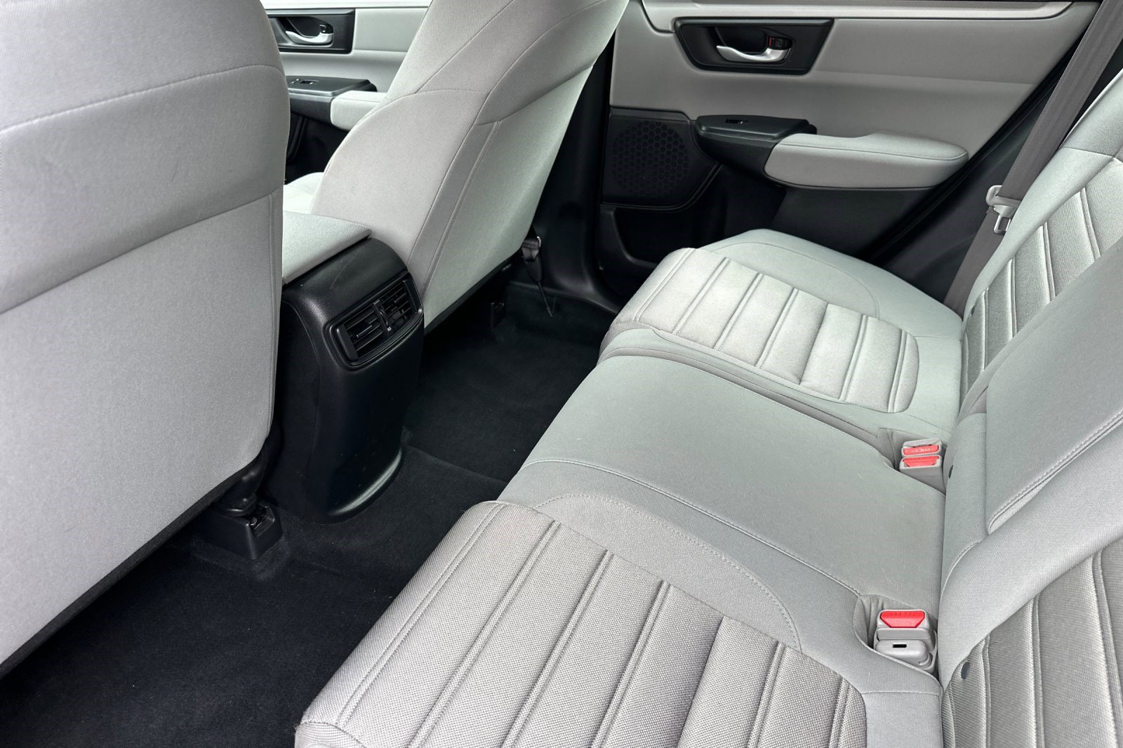 Used 2018 Honda CR-V LX image 25