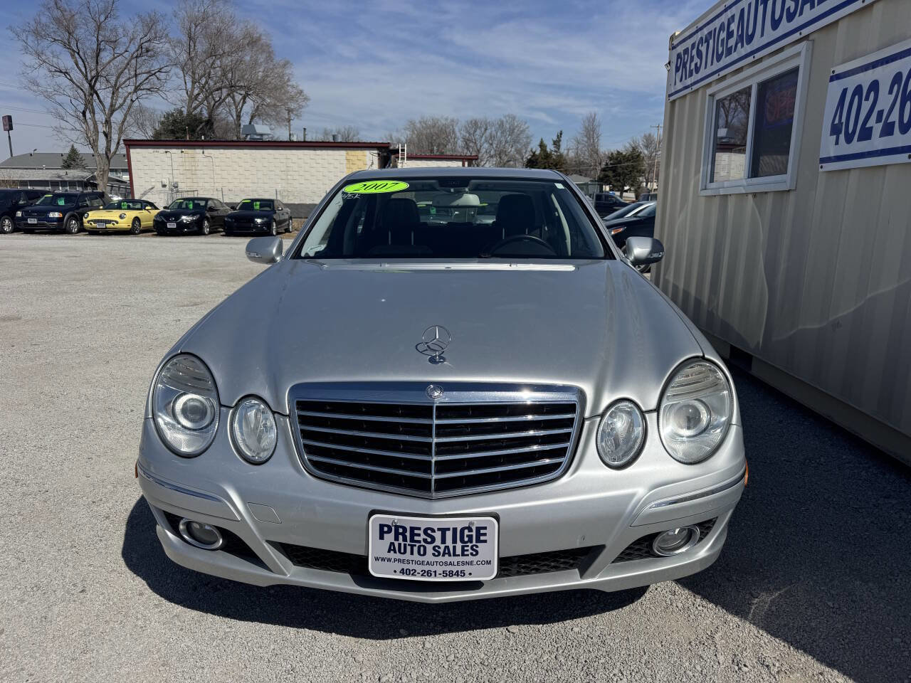 Used 2007 Mercedes-Benz E 550 4MATIC Sedan image 2