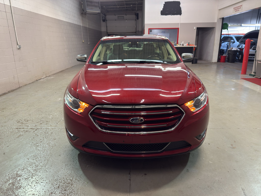 Used 2018 Ford Taurus Limited AWD/4WD image 2