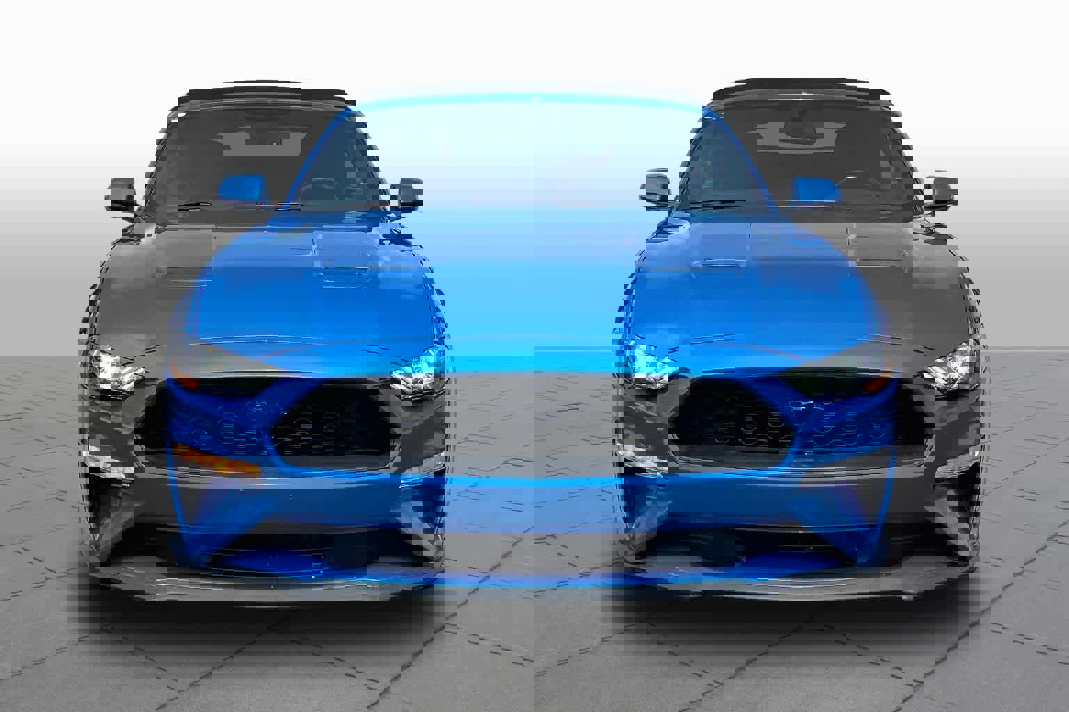 Used 2019 Ford Mustang Convertible w/ Equipment Group 101A RWD image 4