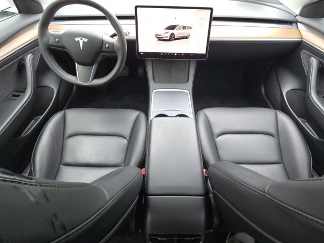 Used 2023 Tesla Model 3 Standard Range image 12