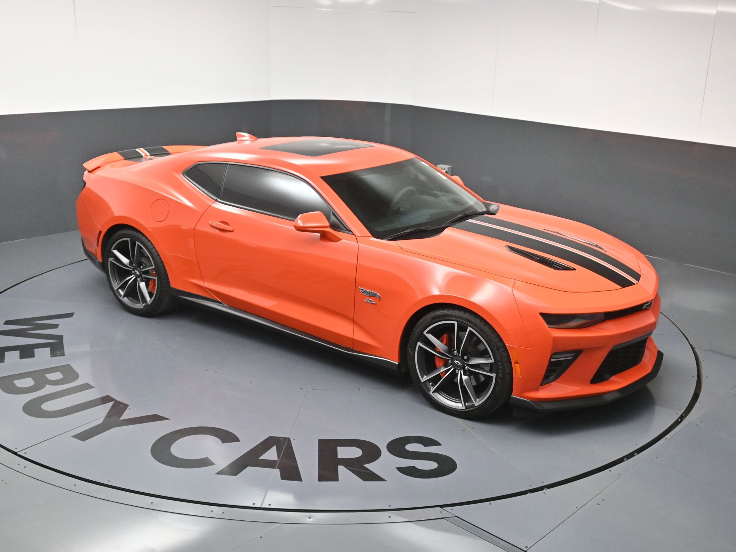 Used 2018 Chevrolet Camaro SS w/ Hot Wheels Edition image 33