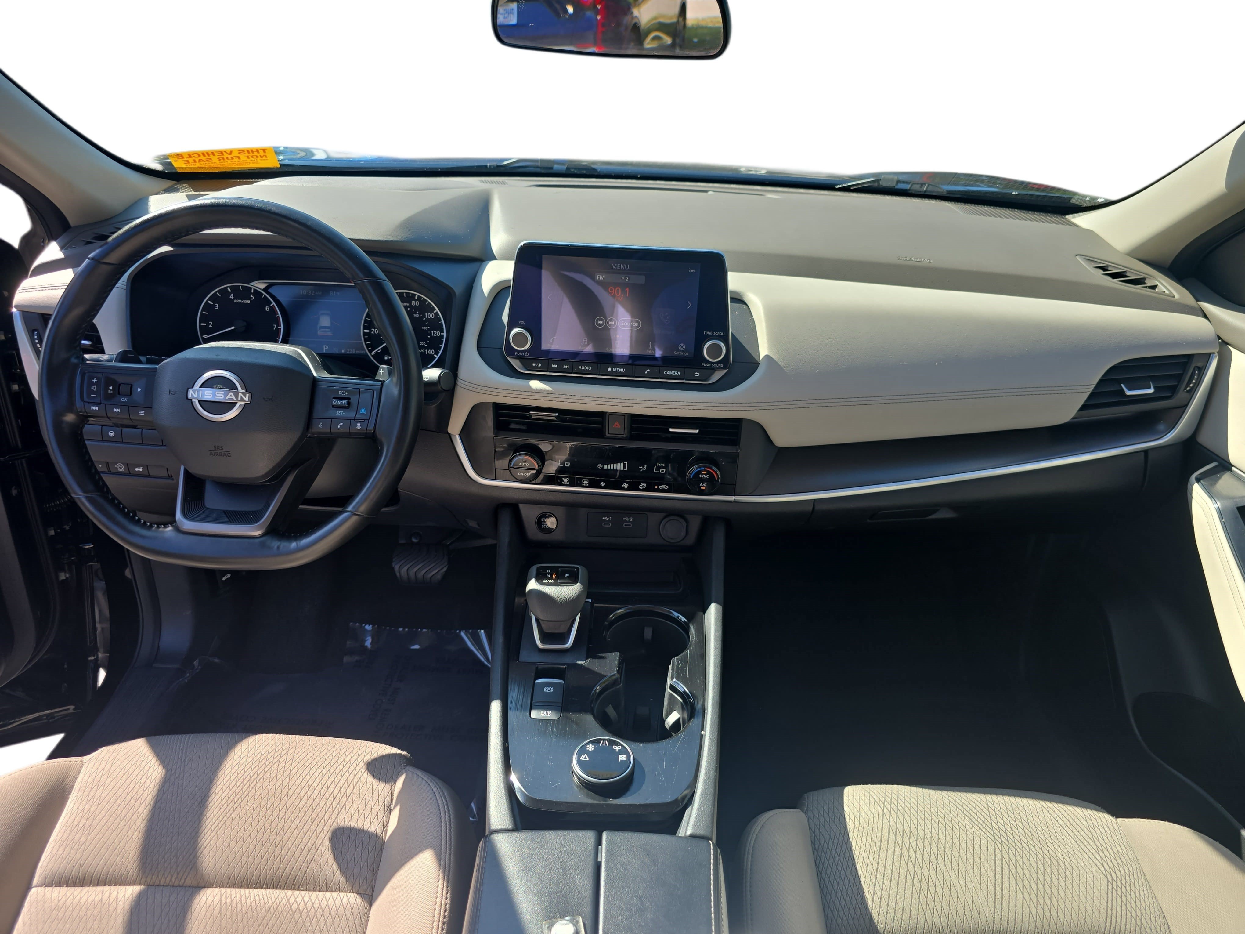 Used 2025 Nissan Rogue SV AWD/4WD image 9