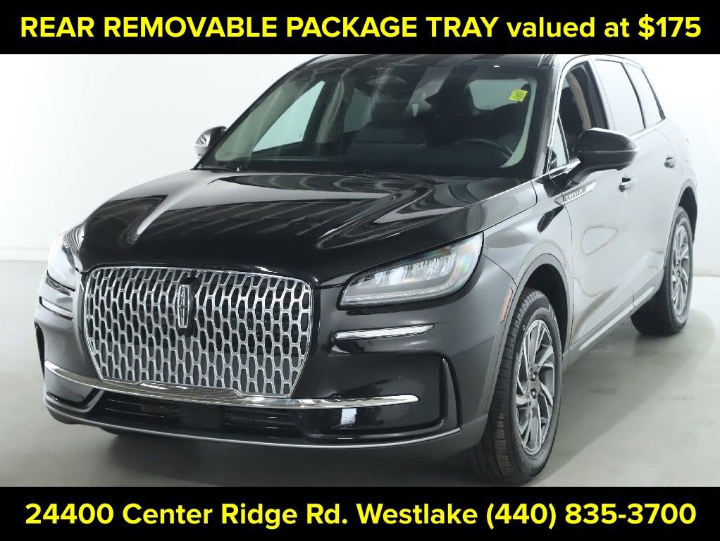Used 2023 Lincoln Corsair FWD w/ Equipment Group 101A image 4