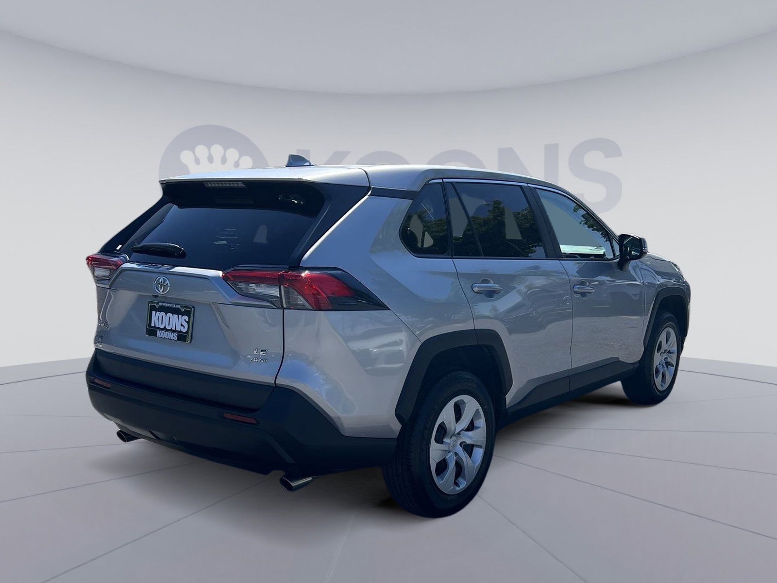 Used 2024 Toyota RAV4 LE AWD/4WD image 16