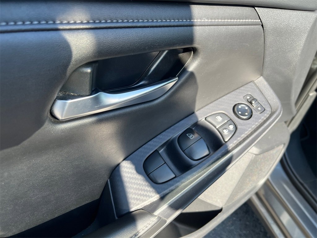 Used 2024 Nissan Sentra SV image 9