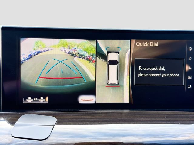 Used 2020 Lexus LX 570 4WD w/ Luxury Package image 16