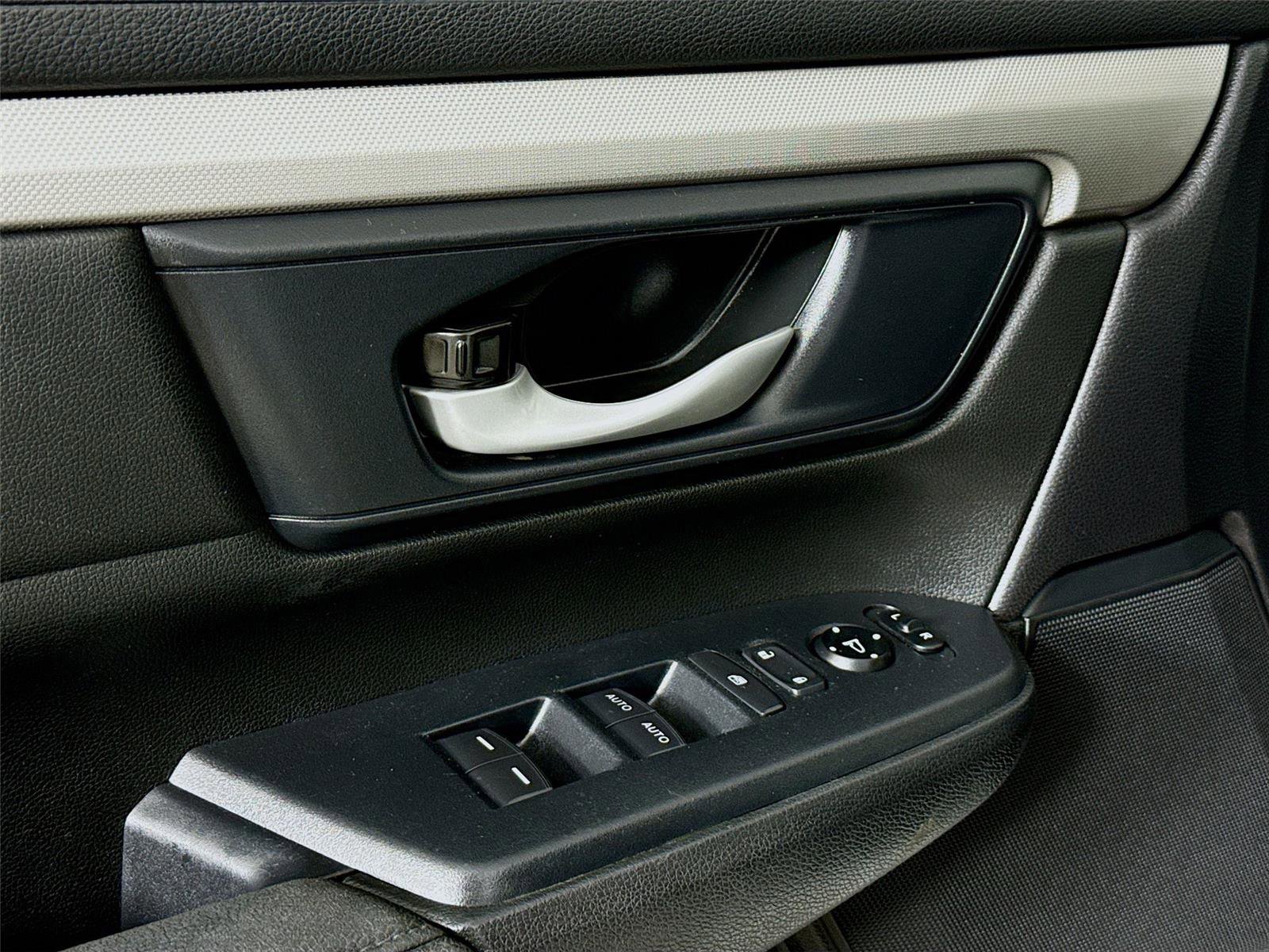 Used 2021 Honda CR-V Special Edition image 18