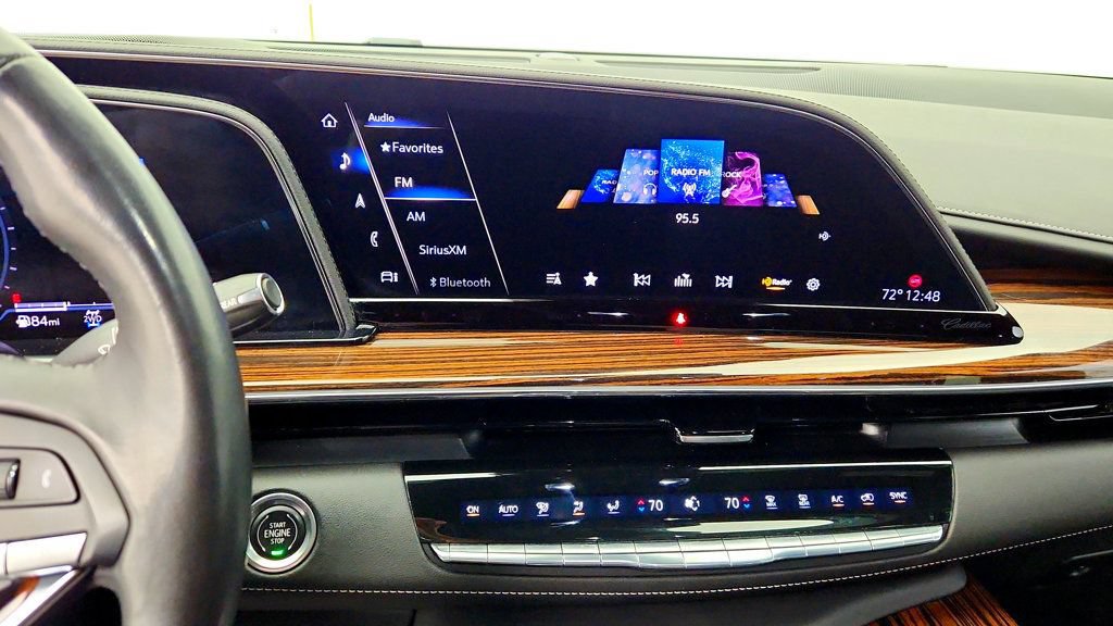 Used 2022 Cadillac Escalade Premium Luxury w/ Performance Package AWD/4WD image 18