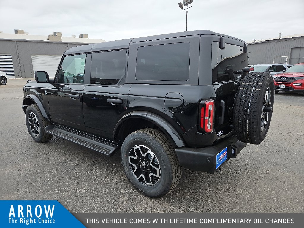 New 2026 Ford Bronco Outer Banks AWD/4WD image 8