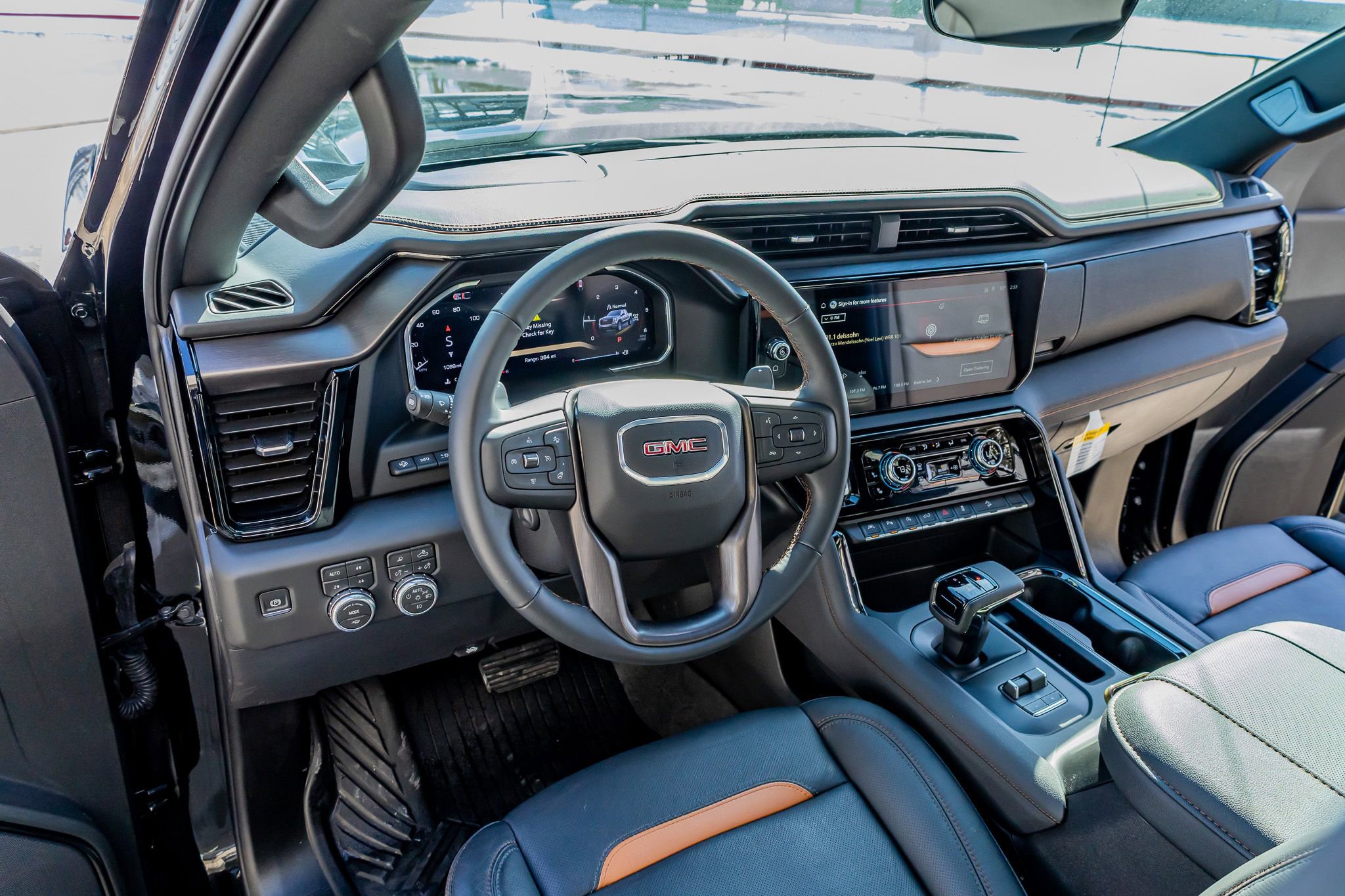 Used 2026 GMC Sierra 1500 AT4 w/ Technology Package image 17