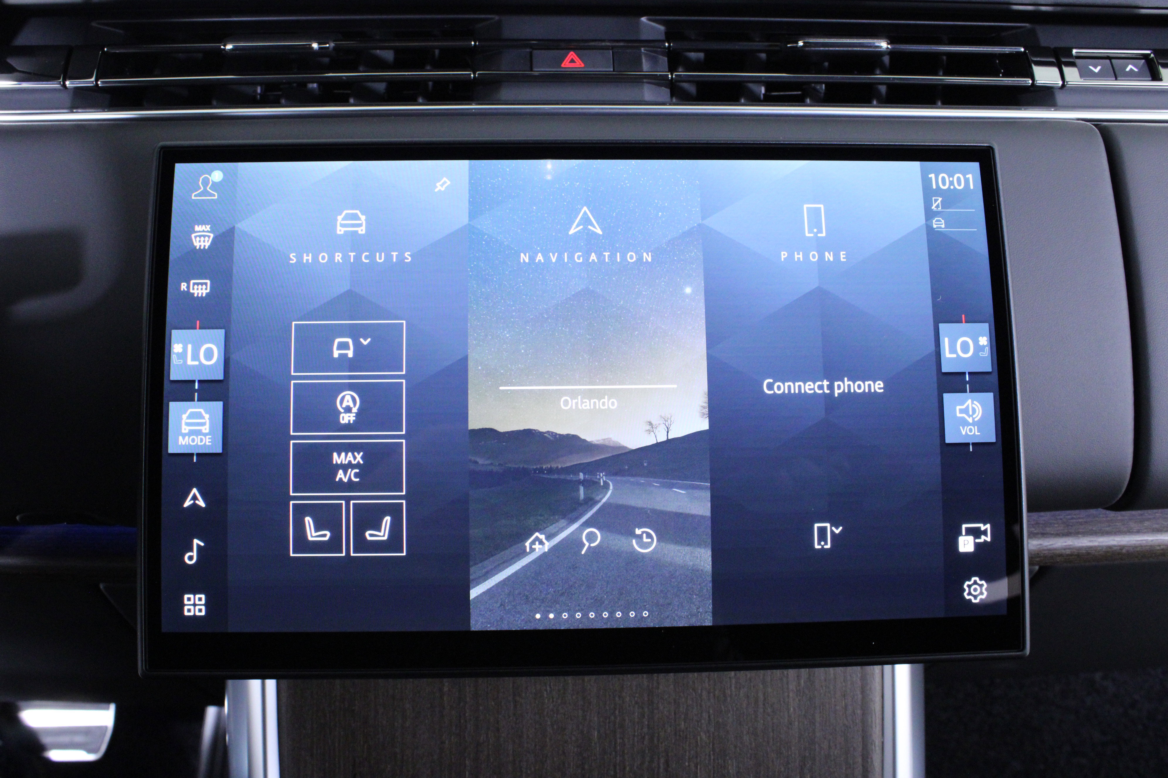 New 2026 Land Rover Range Rover SE image 20