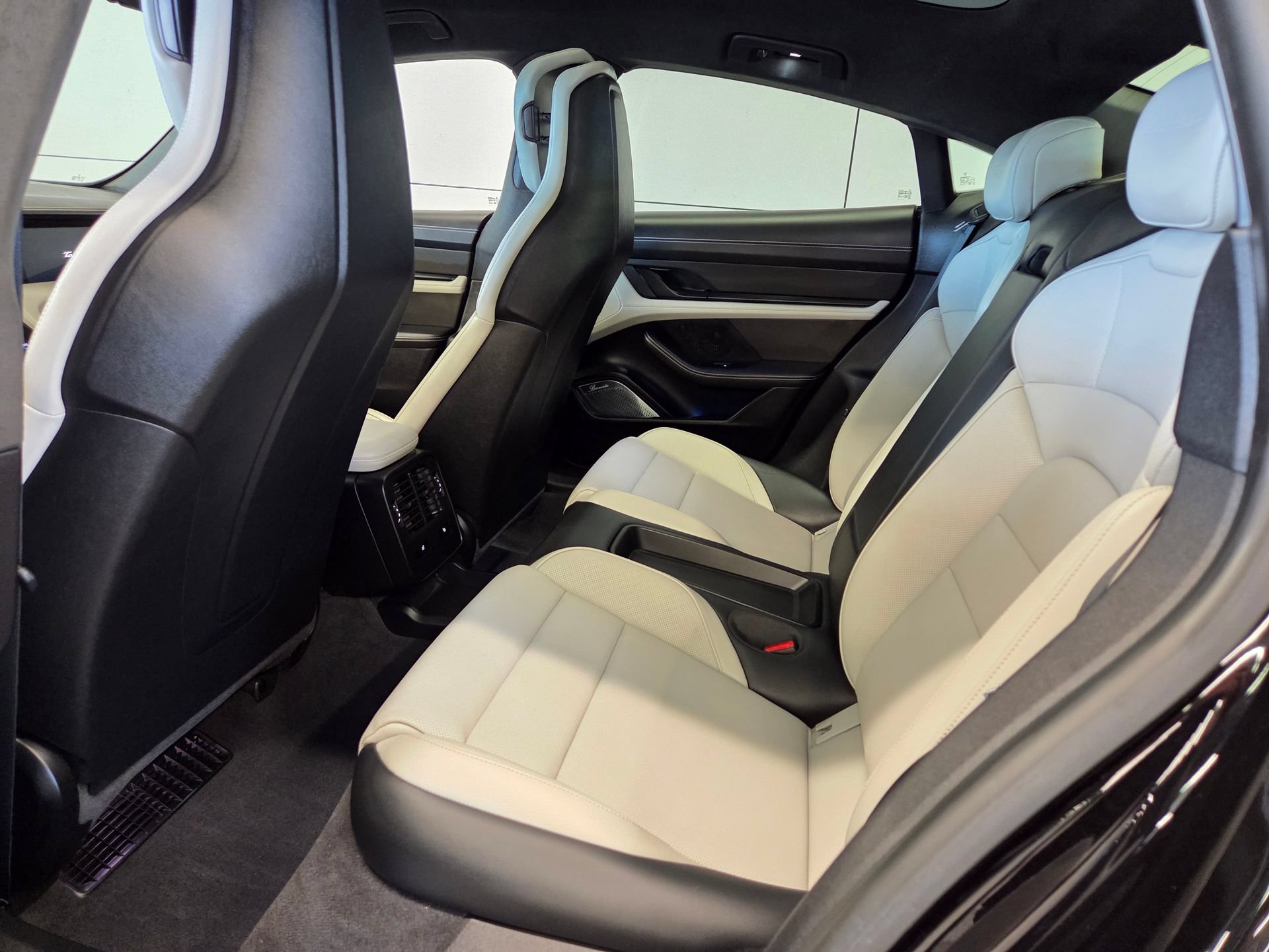 Certified 2021 Porsche Taycan Turbo S AWD/4WD image 11