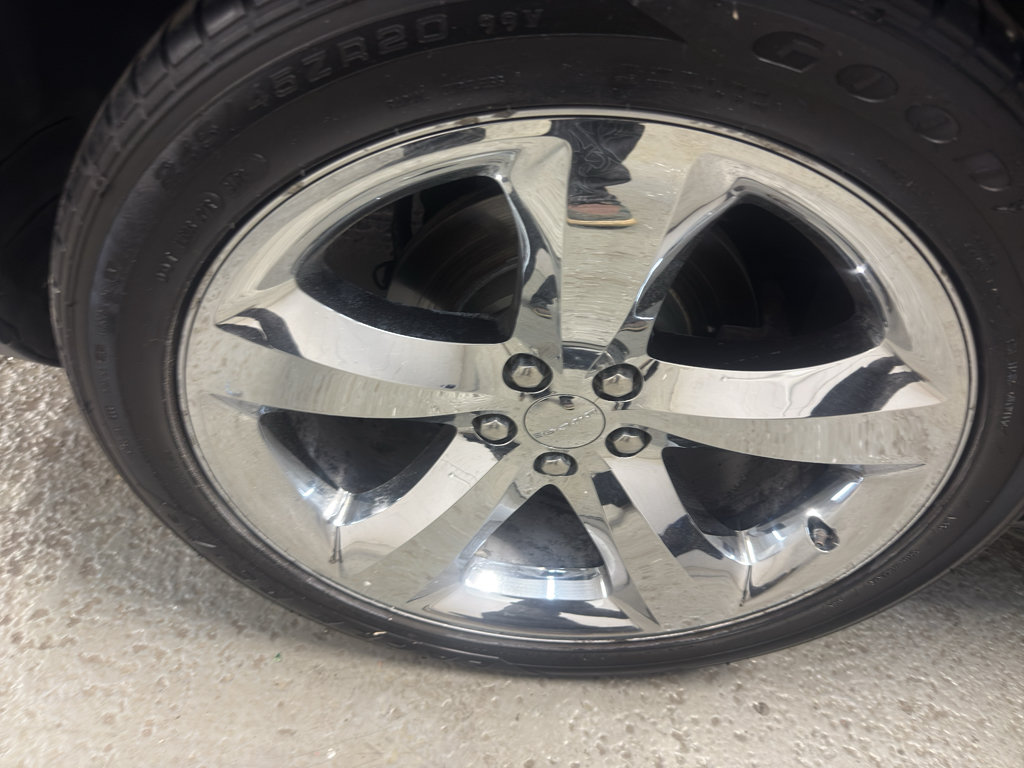 Used 2013 Dodge Challenger R/T Plus RWD image 30