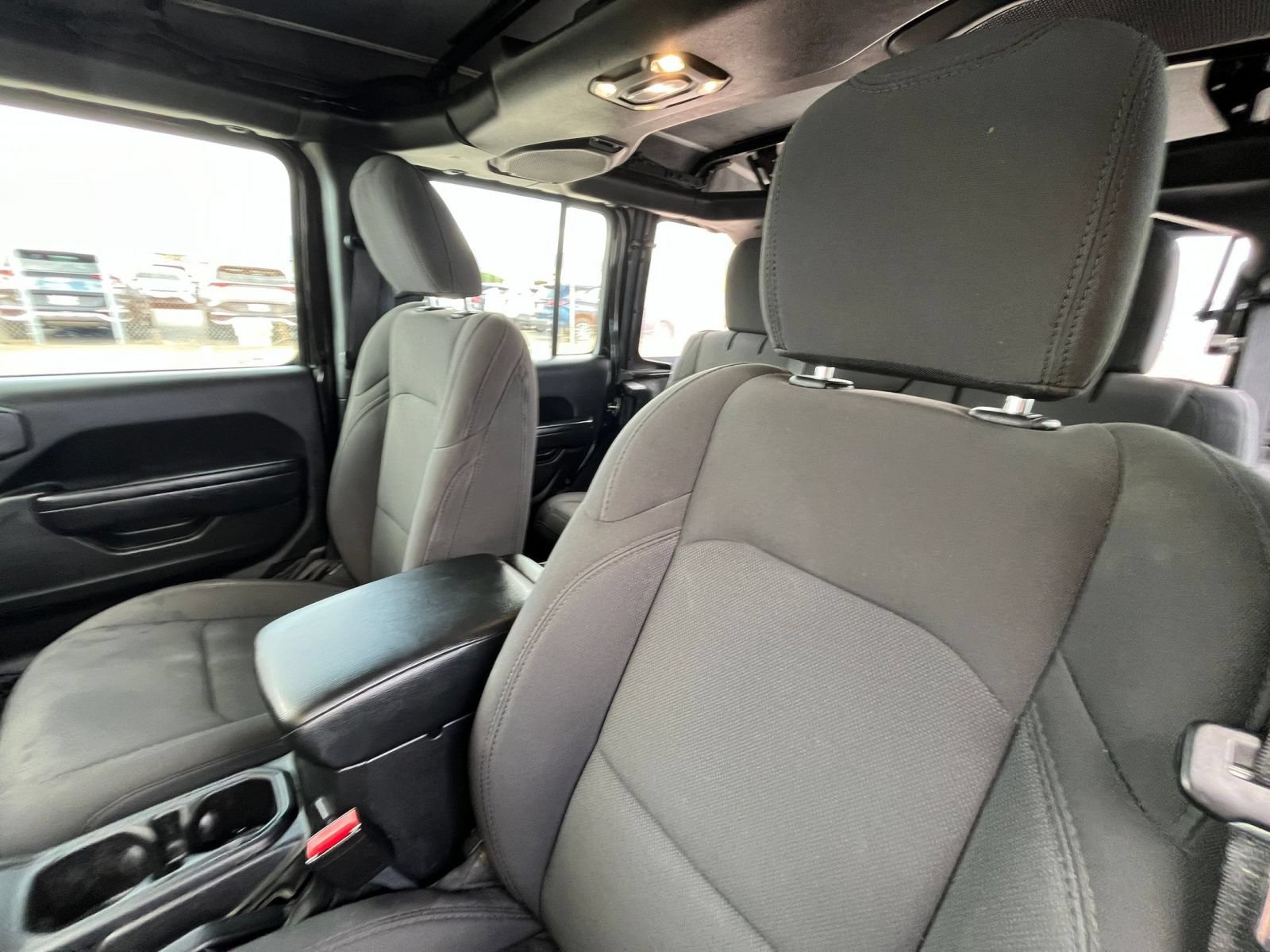 Used 2023 Jeep Wrangler Unlimited Sport AWD/4WD image 33