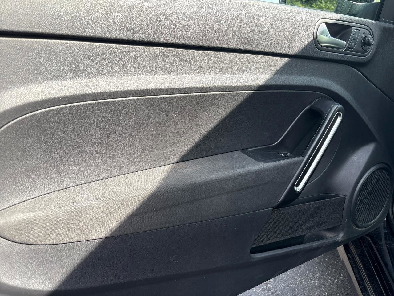 Used 2019 Volkswagen Beetle 2.0T S image 7