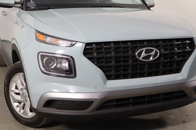 Used 2025 Hyundai Venue SE FWD image 41
