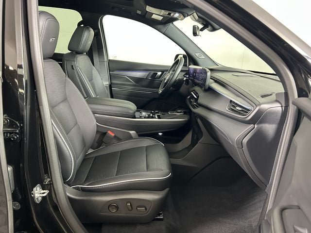 Used 2026 Buick Enclave Sport Touring w/ Power Package FWD image 27