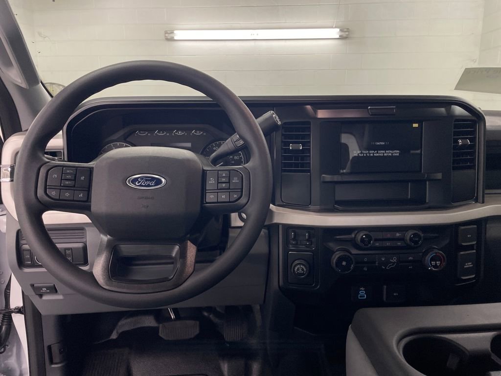 New 2026 Ford F250 XL w/ XL Chrome Package image 8