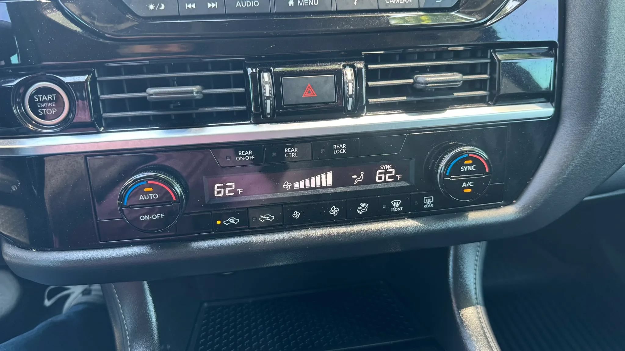 Used 2022 Nissan Pathfinder S FWD image 31