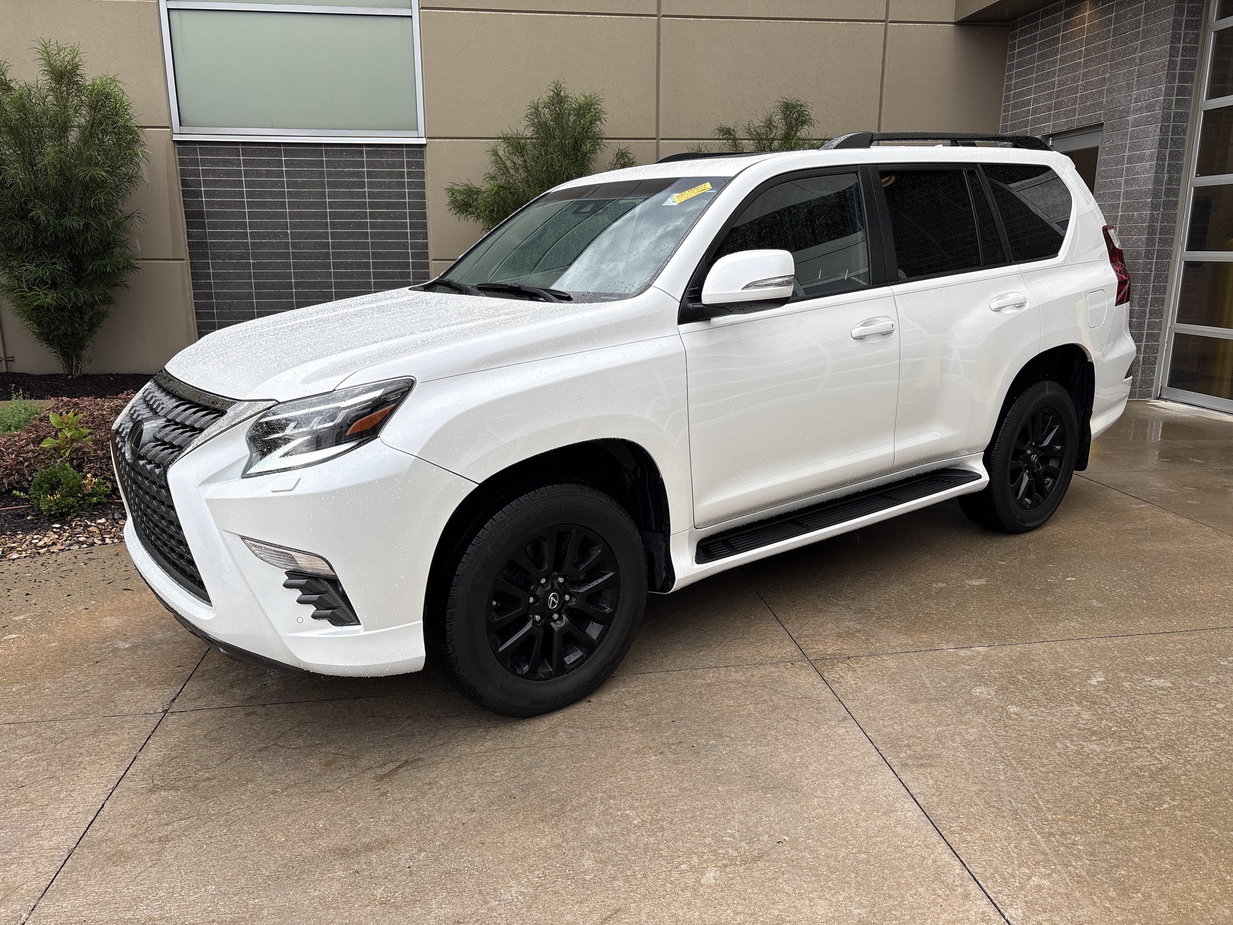 Used 2022 Lexus GX 460 w/ Black Line Special Edition AWD/4WD image 5