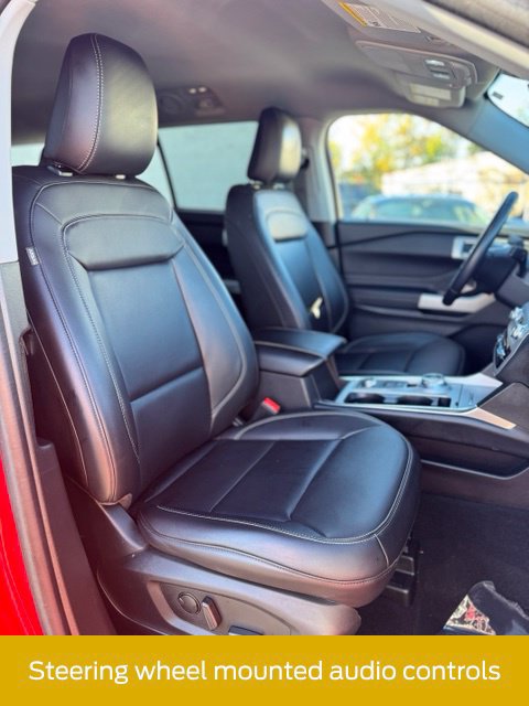 Used 2023 Ford Explorer XLT w/ Equipment Group 202A AWD/4WD image 32