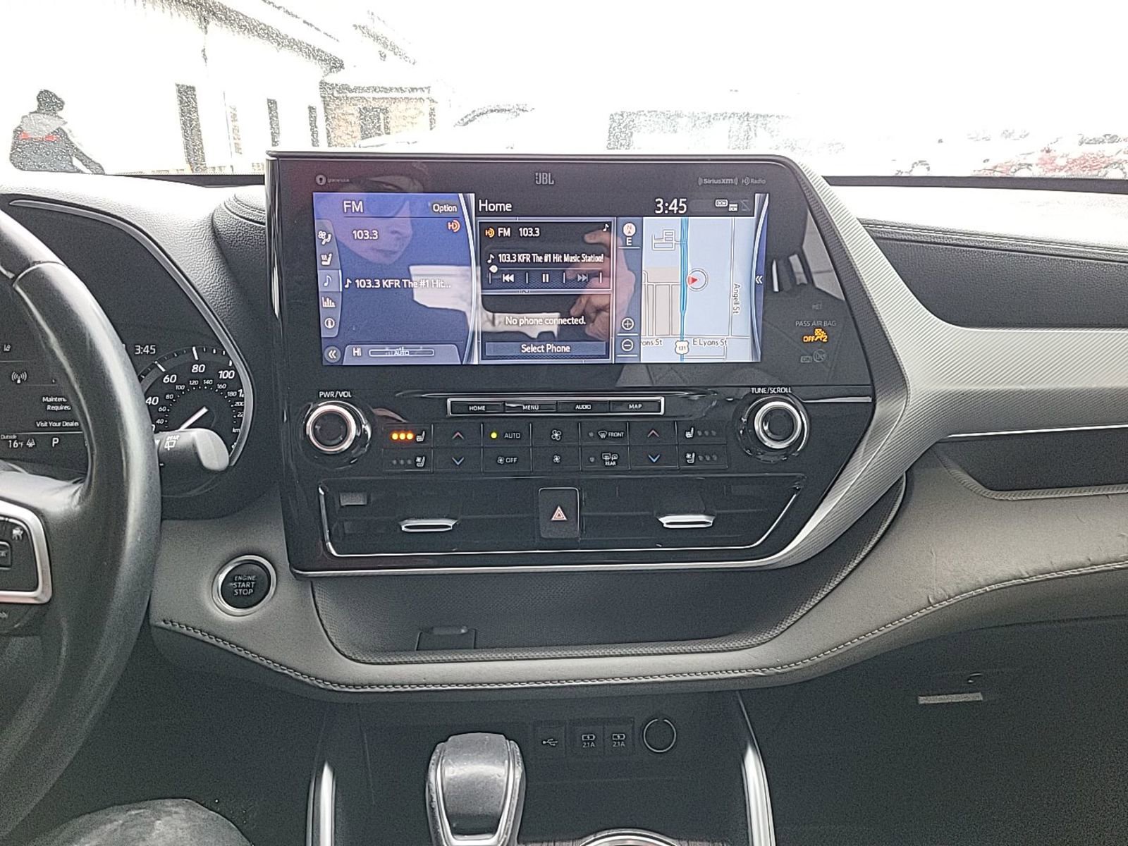 Used 2021 Toyota Highlander Platinum image 10