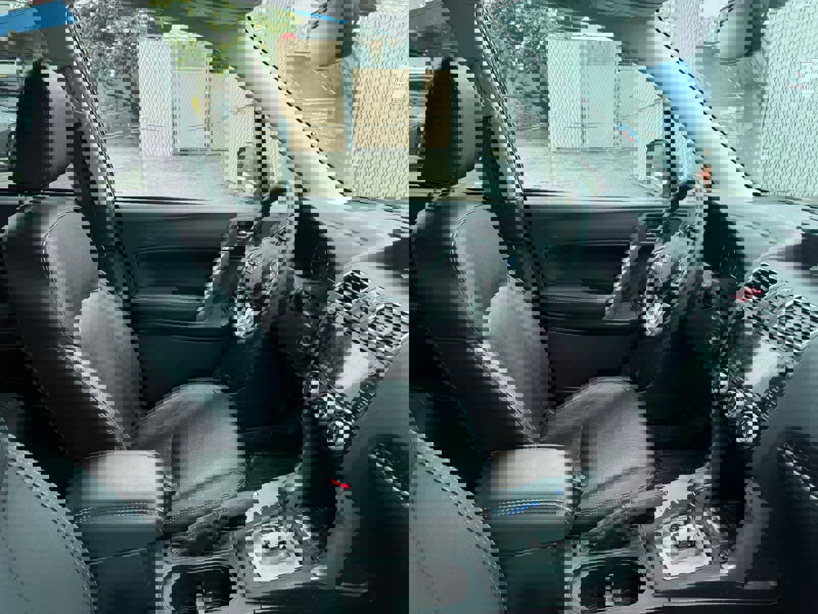 Used 2017 Subaru Forester 2.5i Limited w/ Popular Package #2 AWD/4WD image 6