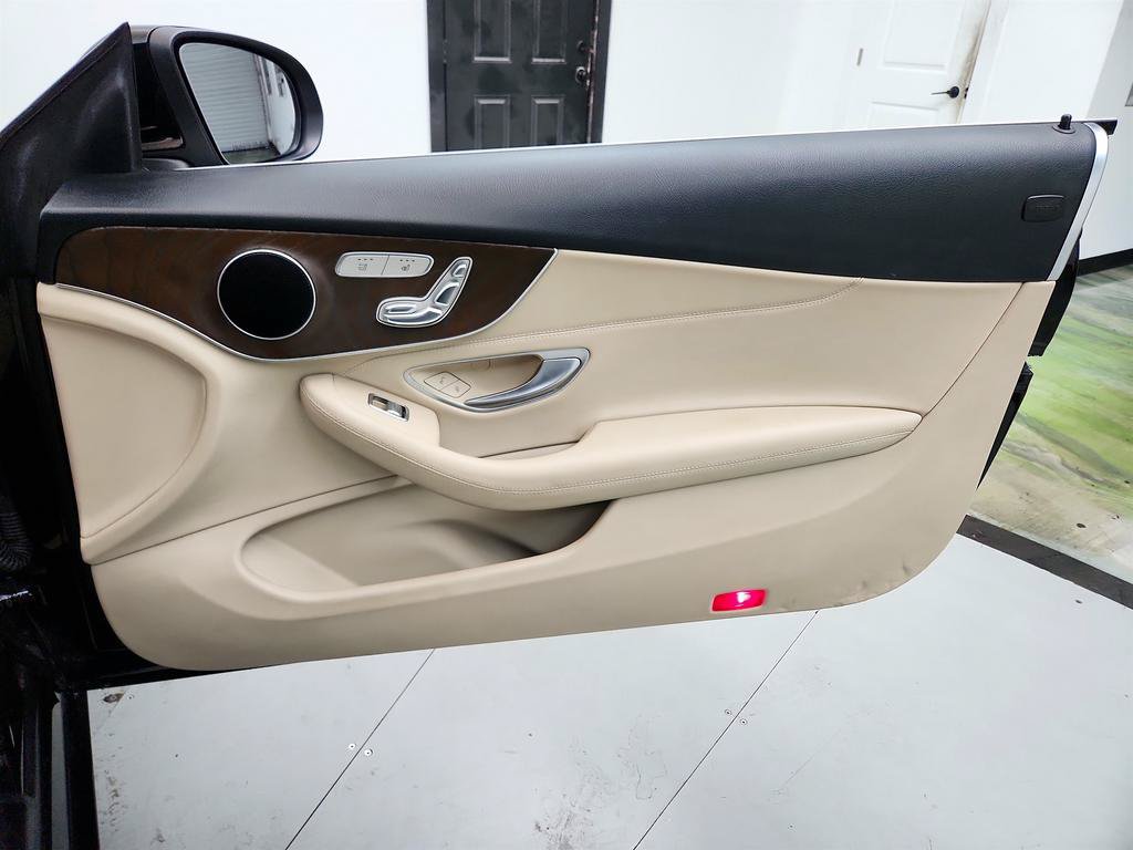 Used 2018 Mercedes-Benz C 300 Cabriolet image 26