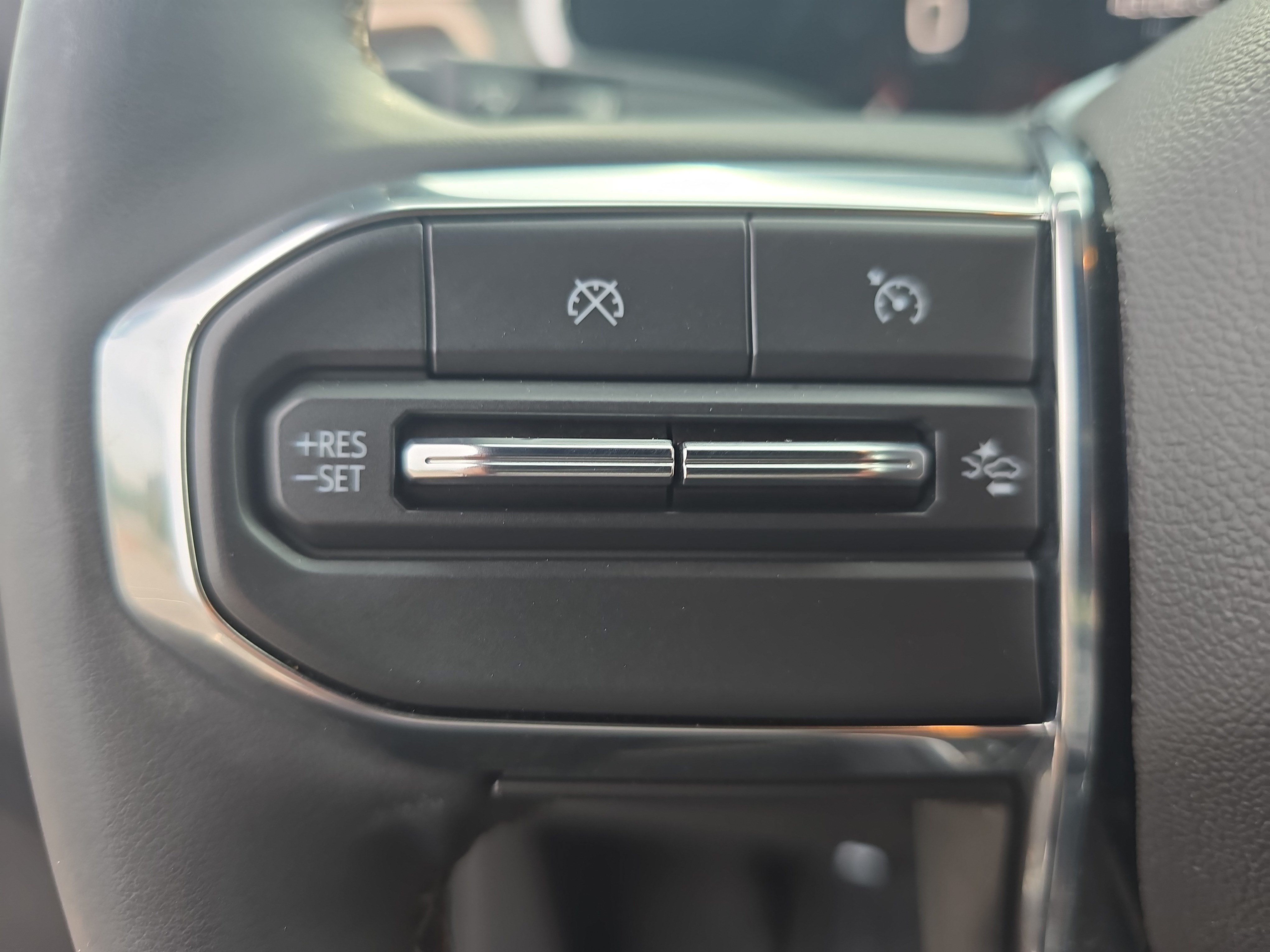 Used 2023 GMC Canyon Denali AWD/4WD image 16