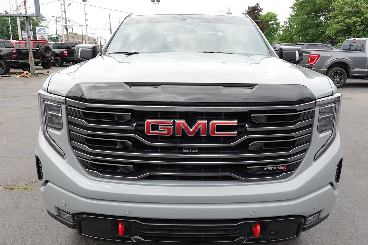 Used 2025 GMC Sierra 1500 AT4 w/ Technology Package AWD/4WD image 6