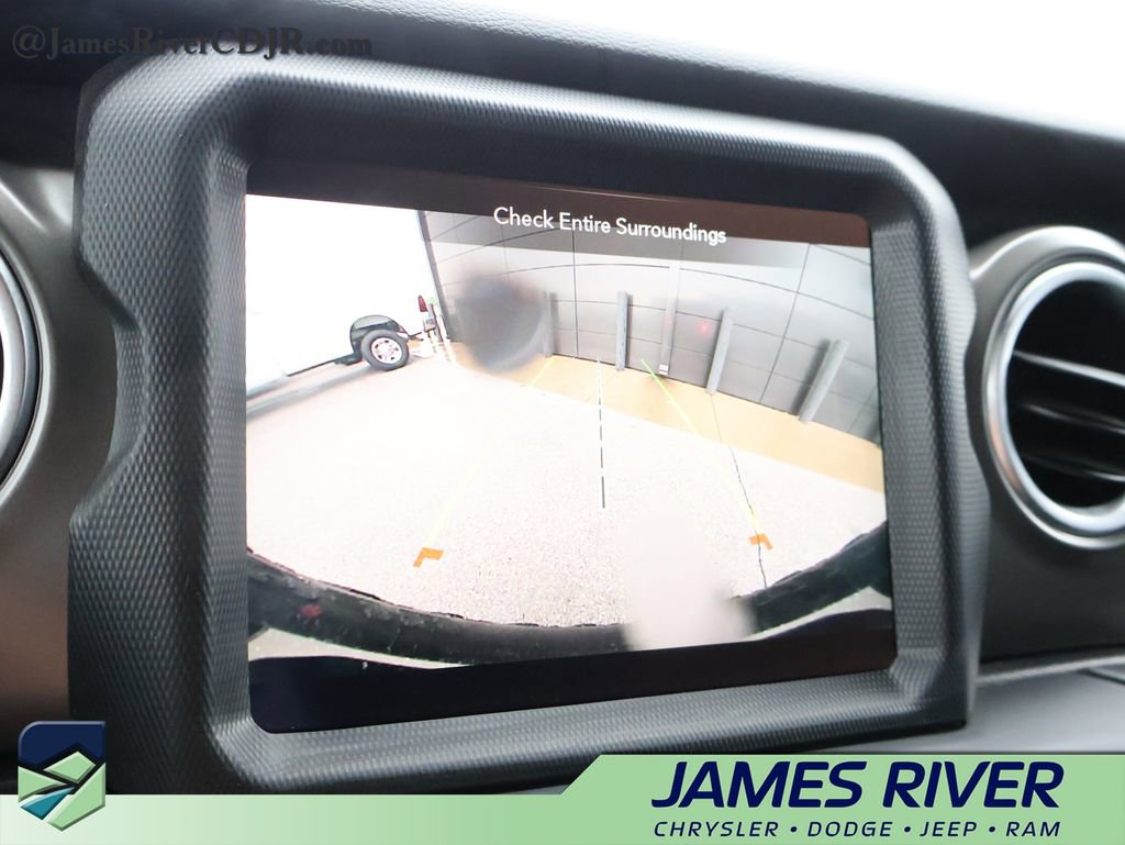 Used 2023 Jeep Wrangler Unlimited Rubicon 4xe AWD/4WD image 33