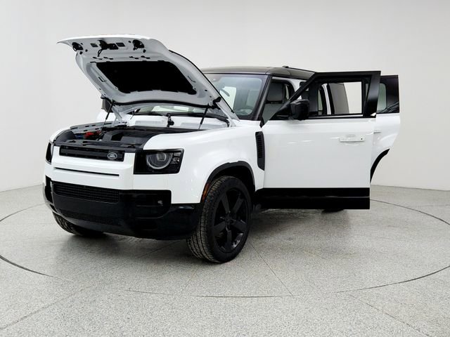 New 2026 Land Rover Defender 110 X-Dynamic SE AWD/4WD image 9
