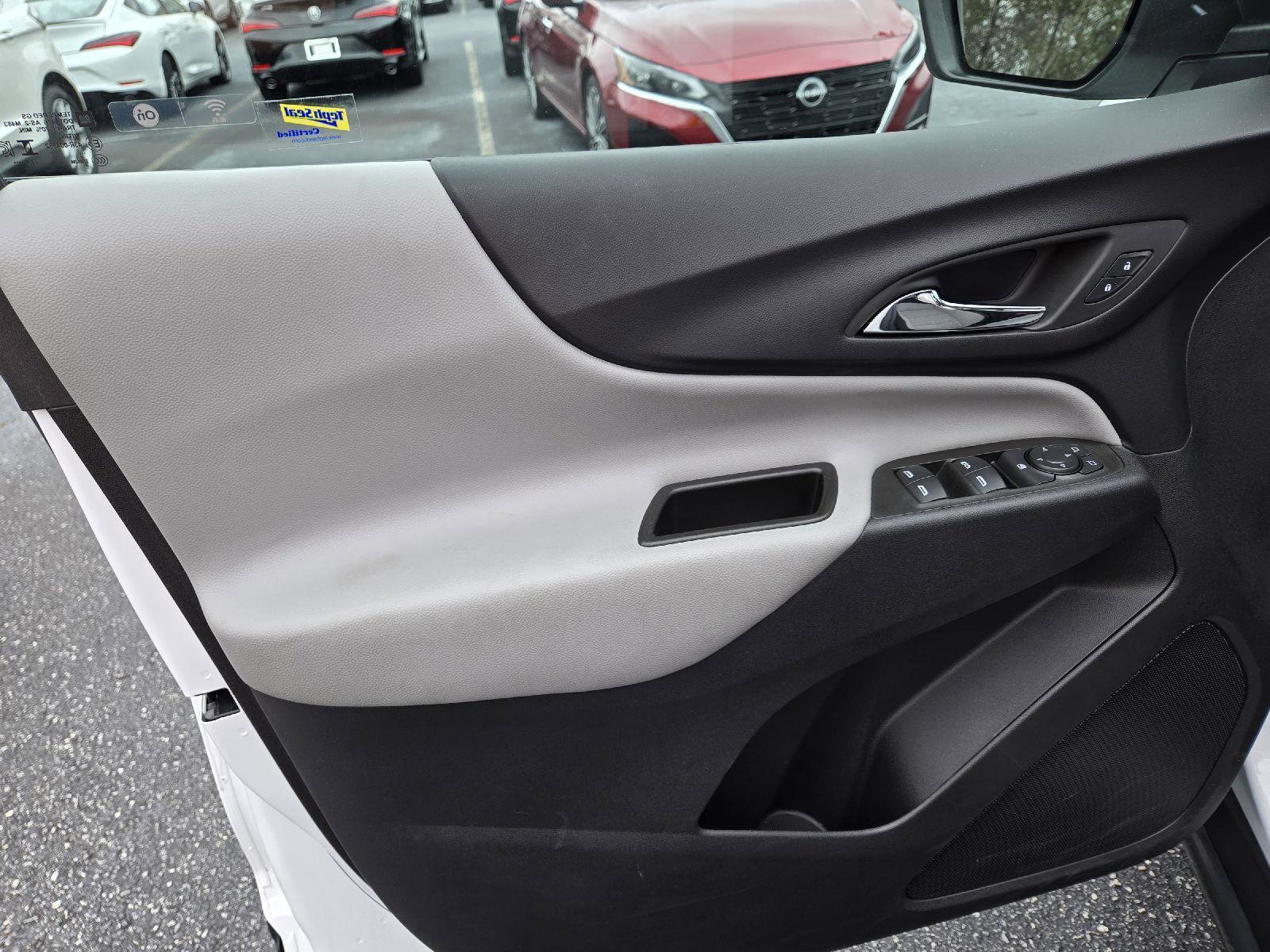 Used 2024 Chevrolet Equinox LS image 18