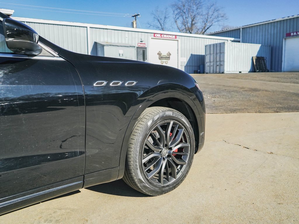 Used 2019 Maserati Levante image 30
