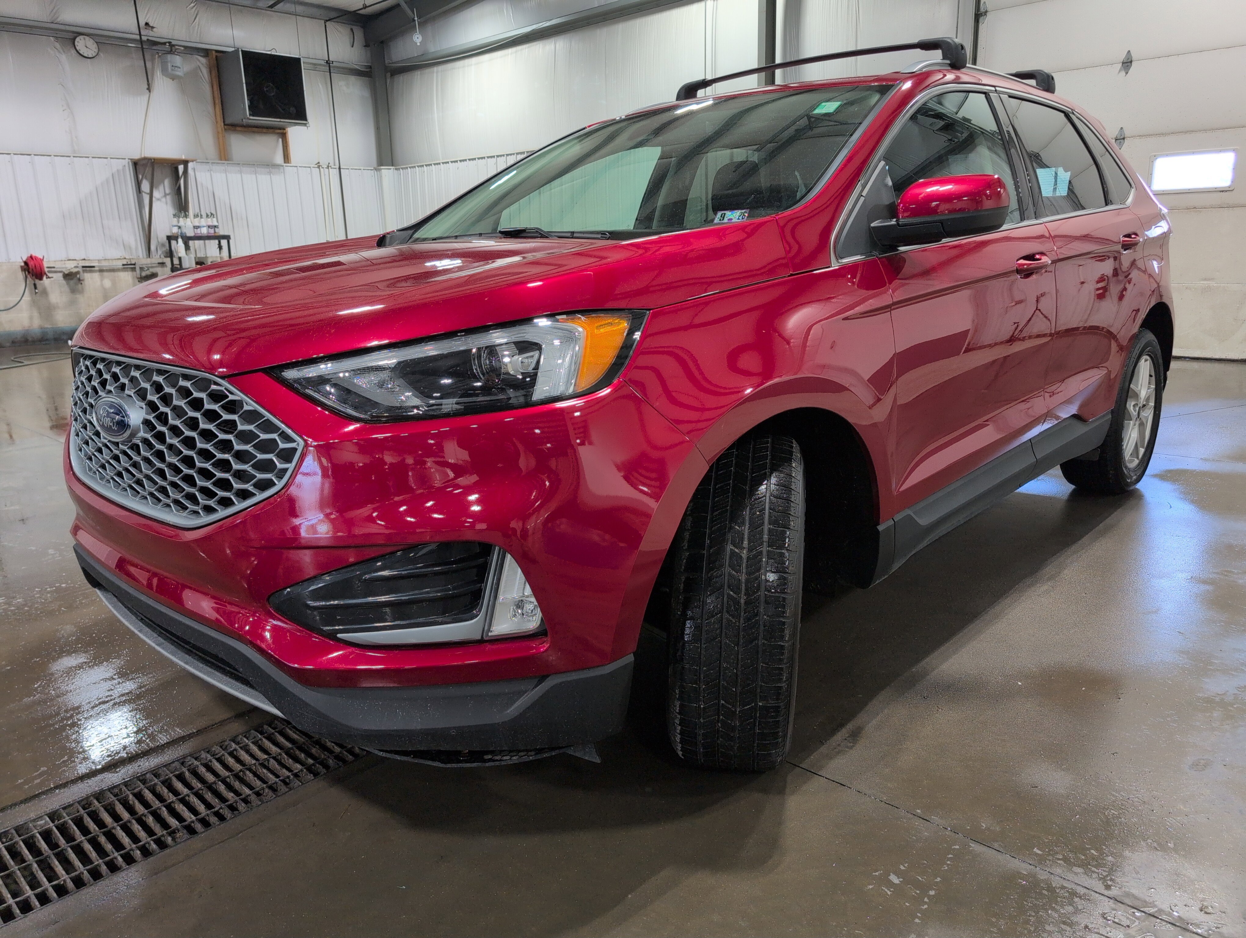 Used 2023 Ford Edge SEL w/ Convenience Package AWD/4WD image 6