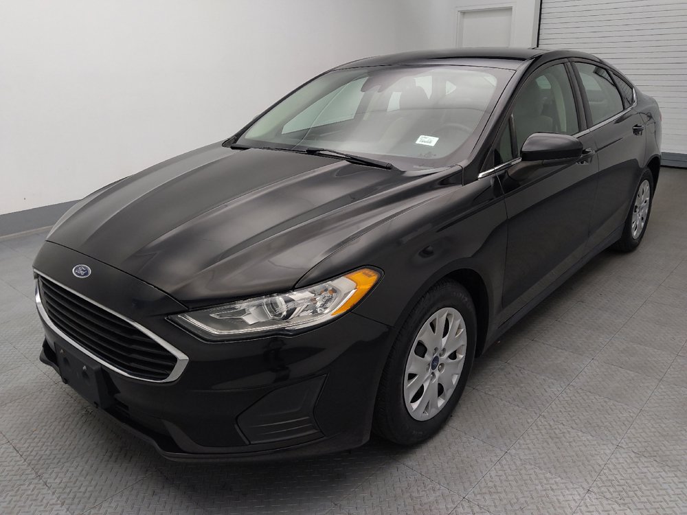 Used 2020 Ford Fusion S FWD image 2