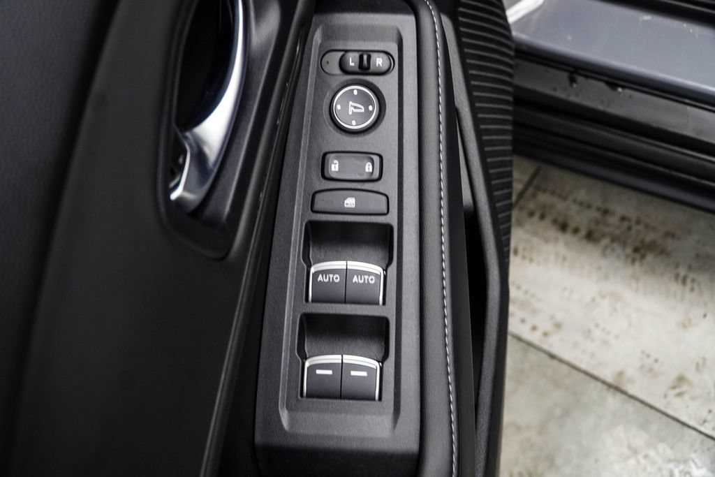 Used 2025 Honda Accord Sport image 36