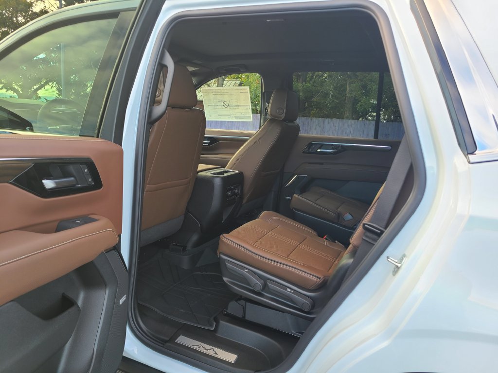 New 2027 Chevrolet Tahoe High Country AWD/4WD image 18