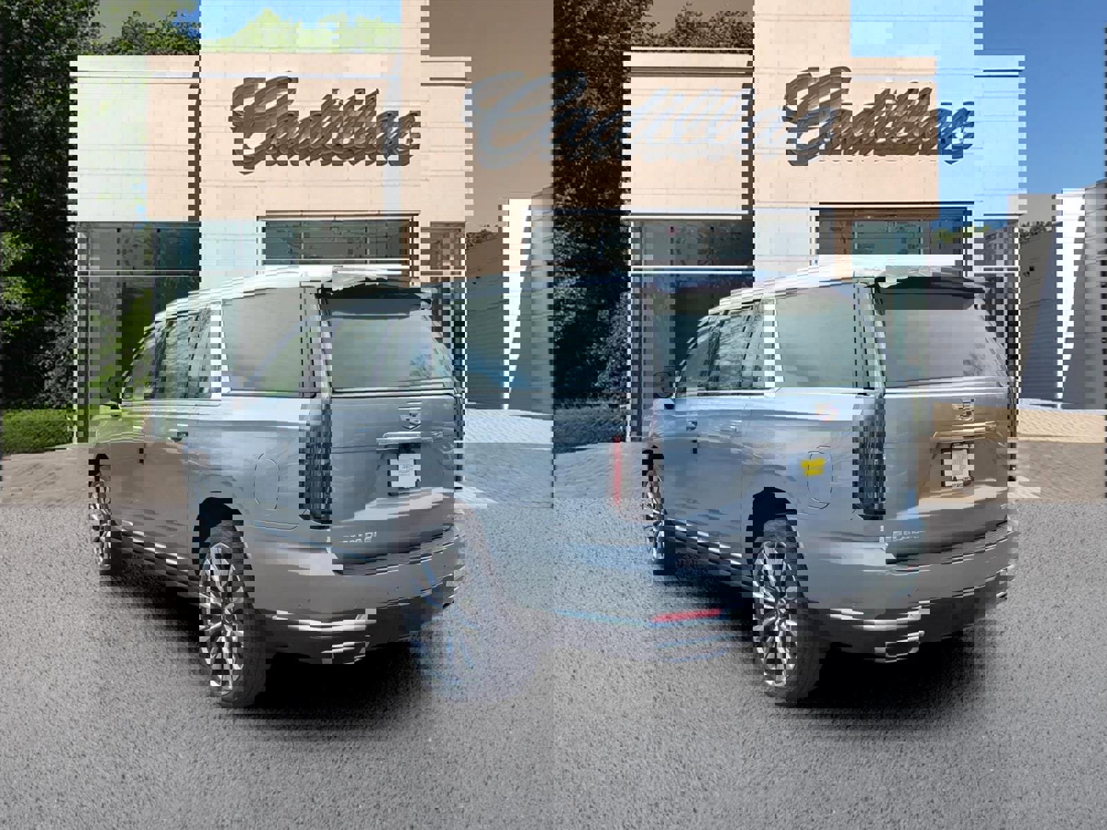 New 2026 Cadillac Escalade ESV Luxury w/ Touring Package image 3