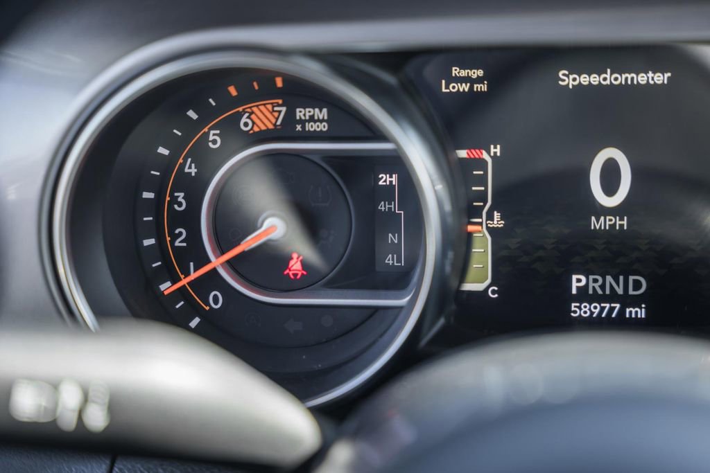 Used 2020 Jeep Wrangler Unlimited Sahara image 43